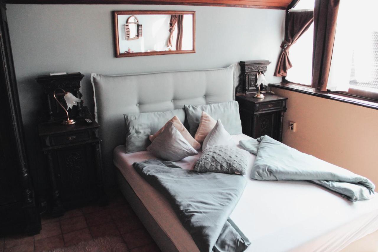 Pannonhalma Panzio Bed and Breakfast Buitenkant foto