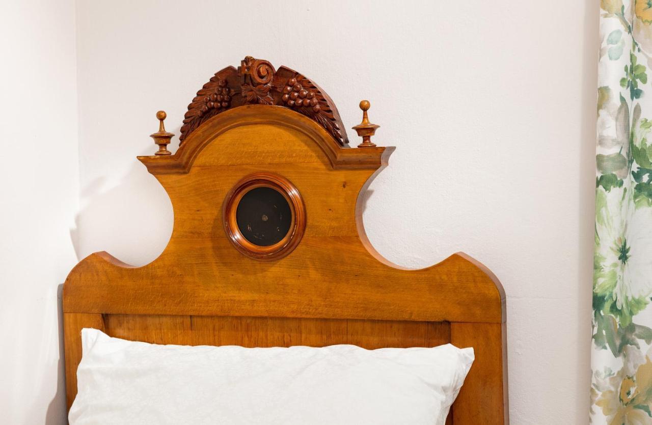 Pannonhalma Panzio Bed and Breakfast Buitenkant foto
