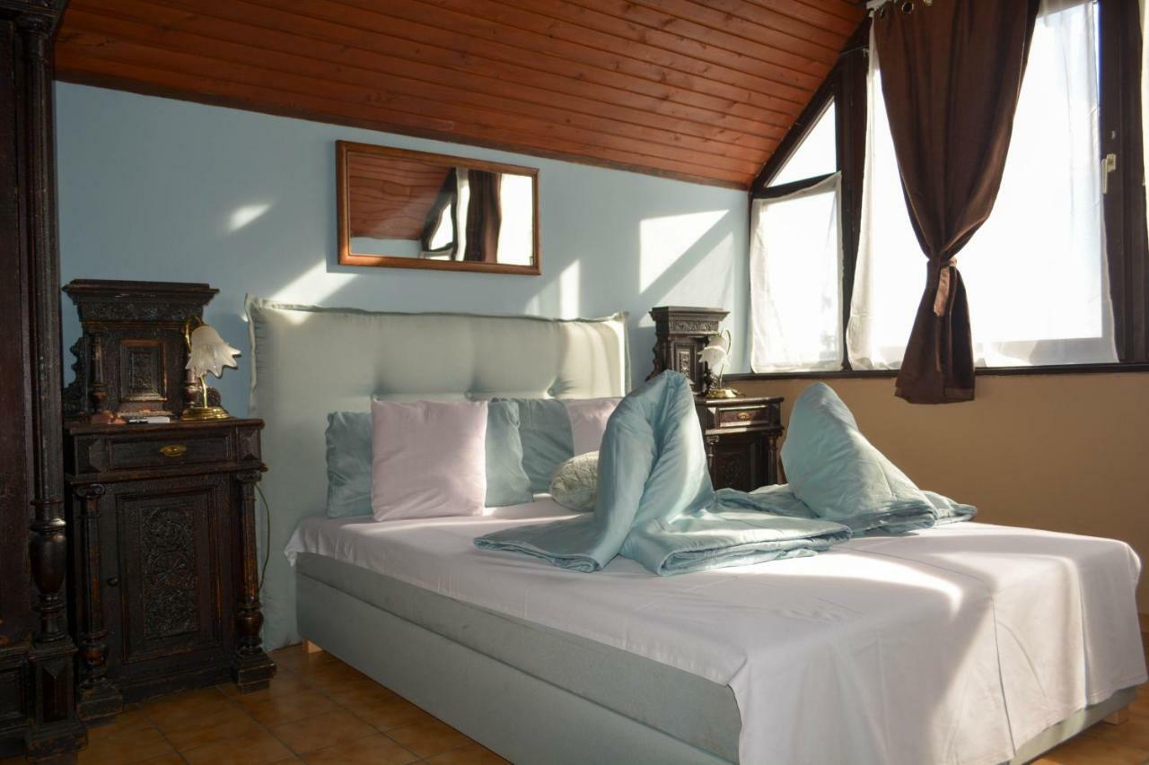 Pannonhalma Panzio Bed and Breakfast Buitenkant foto