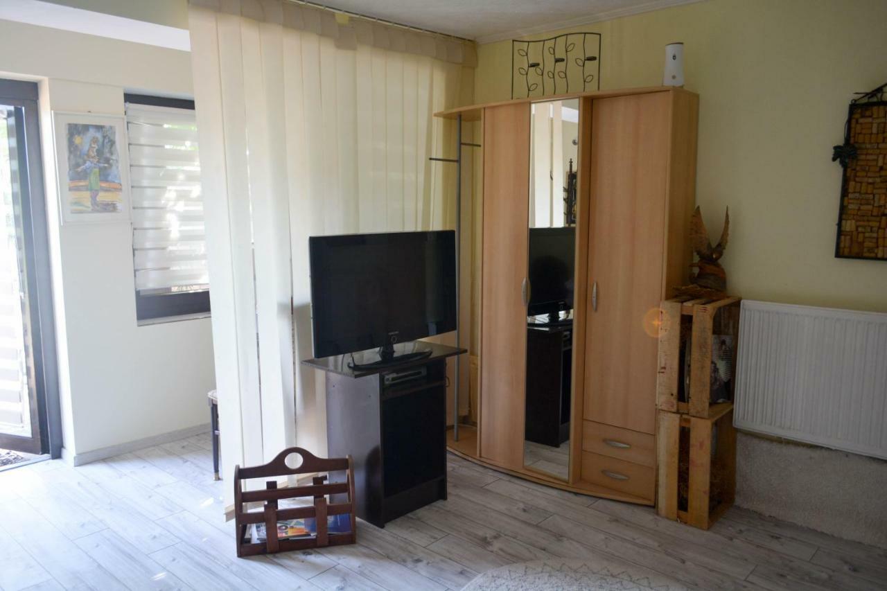 Pannonhalma Panzio Bed and Breakfast Buitenkant foto